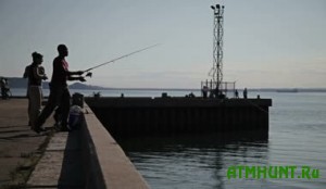 depositphotos_24280073-Fishermen-on-the-pier-fishing